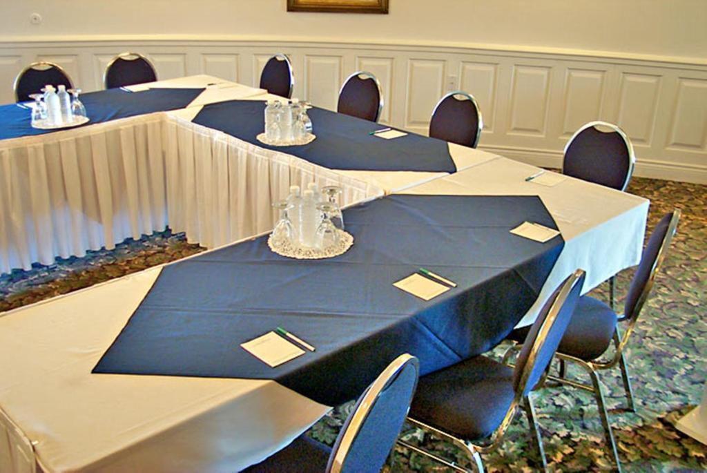 Ambassador Hotel Sudbury Ngoại thất bức ảnh