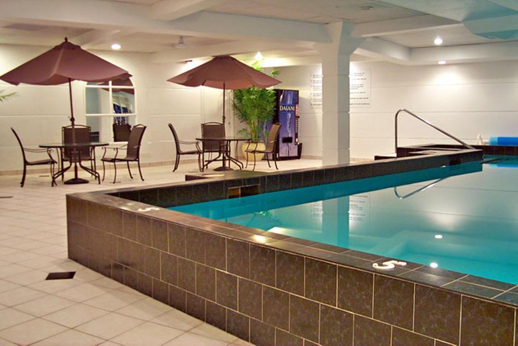Ambassador Hotel Sudbury Ngoại thất bức ảnh